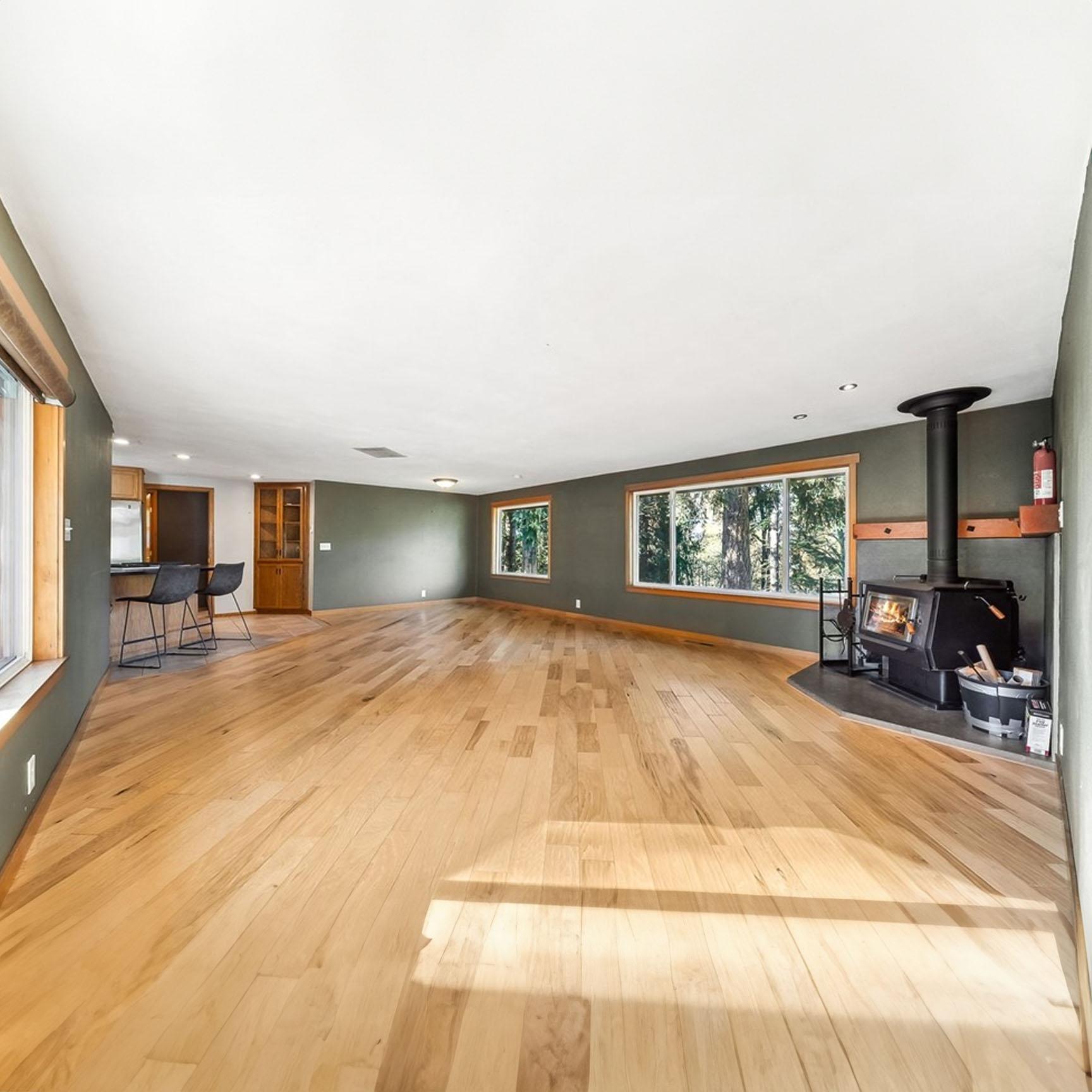 Secluded Rambler on 1.7 Acres in Buckley — photo 4