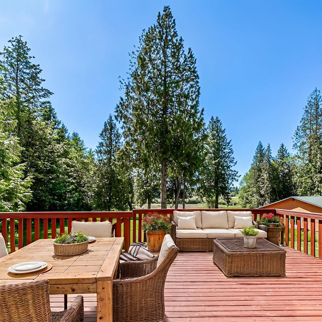 Secluded 5-Acre Dual Residence in Graham — photo 3